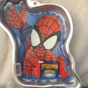 Wilton Marvel Spider-Man cake pan